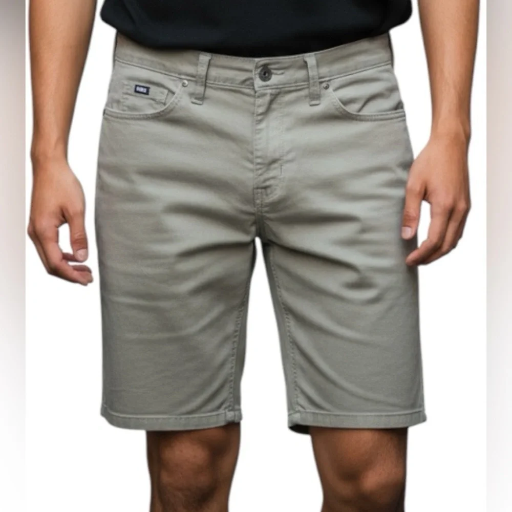 VANS men’s Gray Flat Front Shorts Casual Style skater short sz 28 unisex tomboy